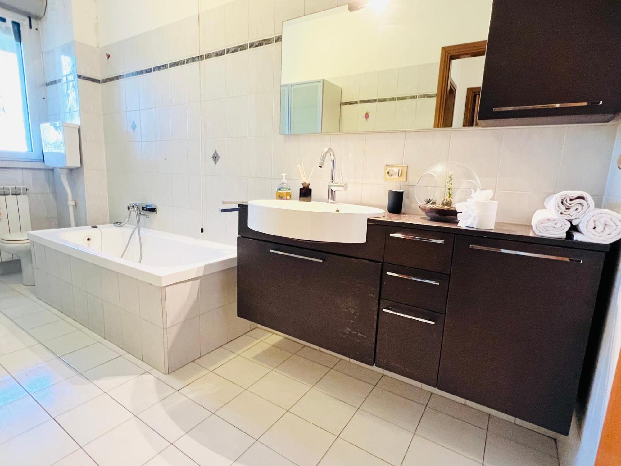 Apartment Very Big With 2 Balcony In Navigli District