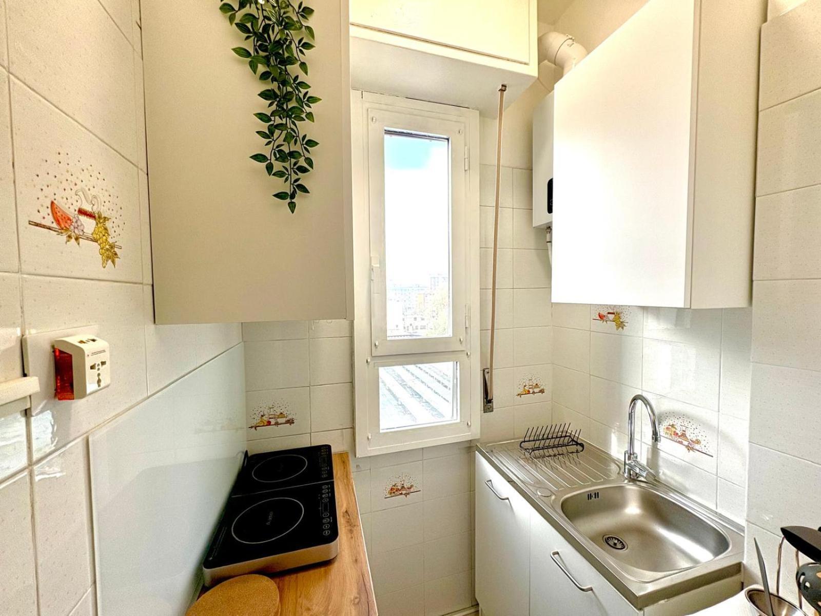 Apartment-navigli-house Of Mirrors *