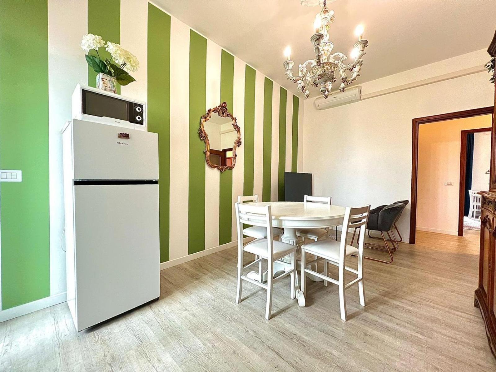 Apartment-navigli-house Of Mirrors Apartment Milan