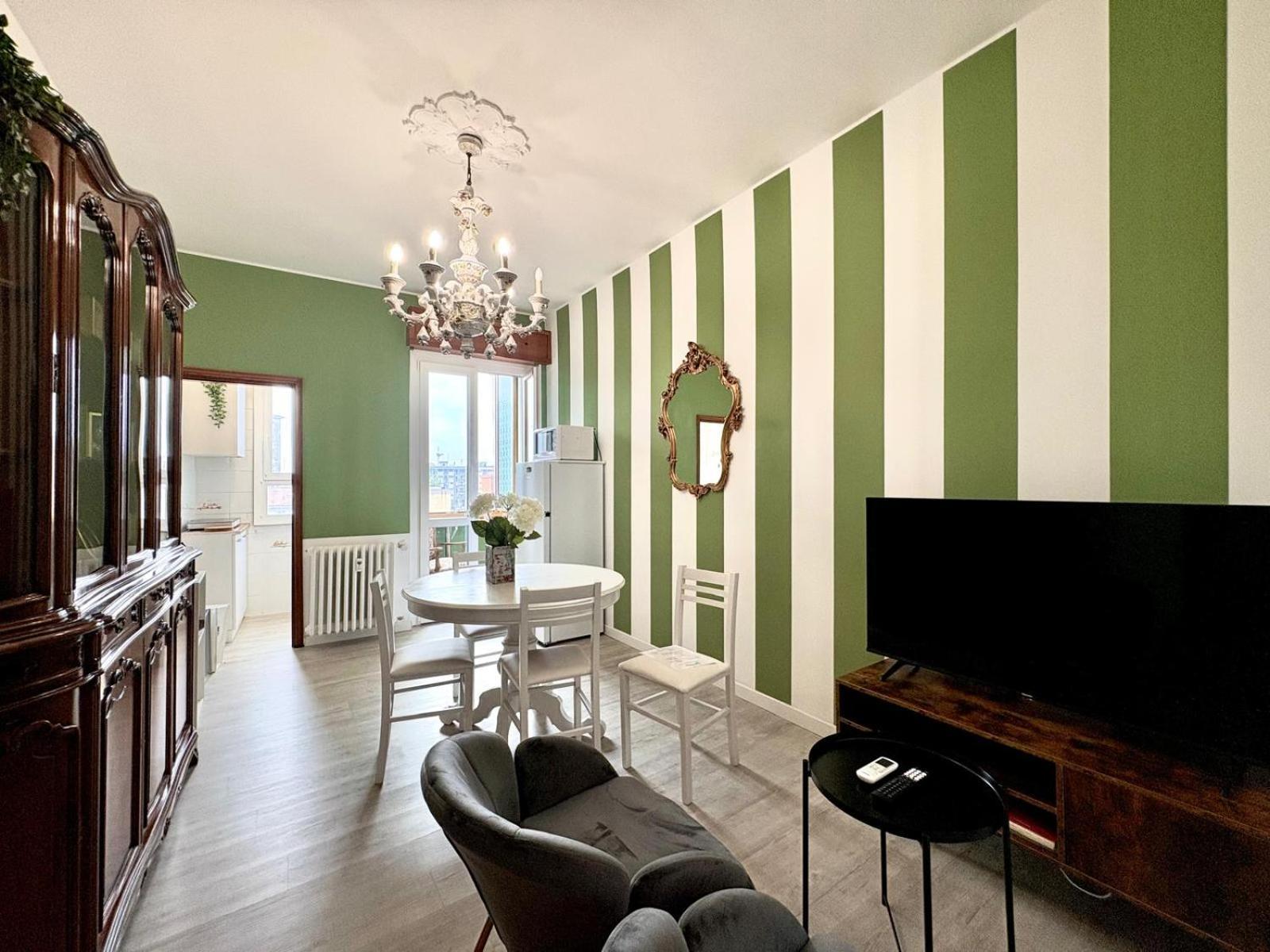 Apartment-navigli-house Of Mirrors Apartment Milan