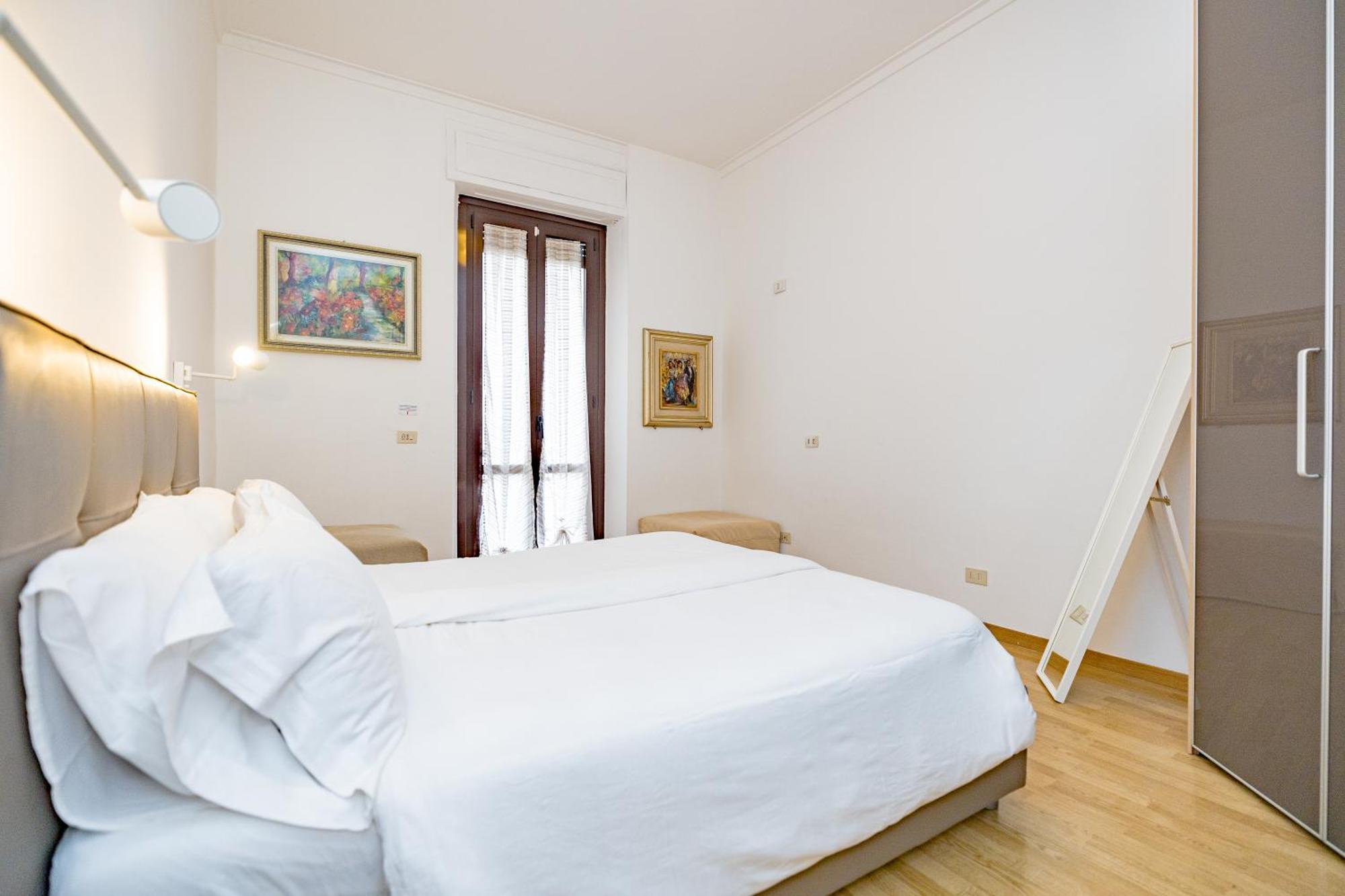 Minimal Apartment Near Bocconi University Apartment