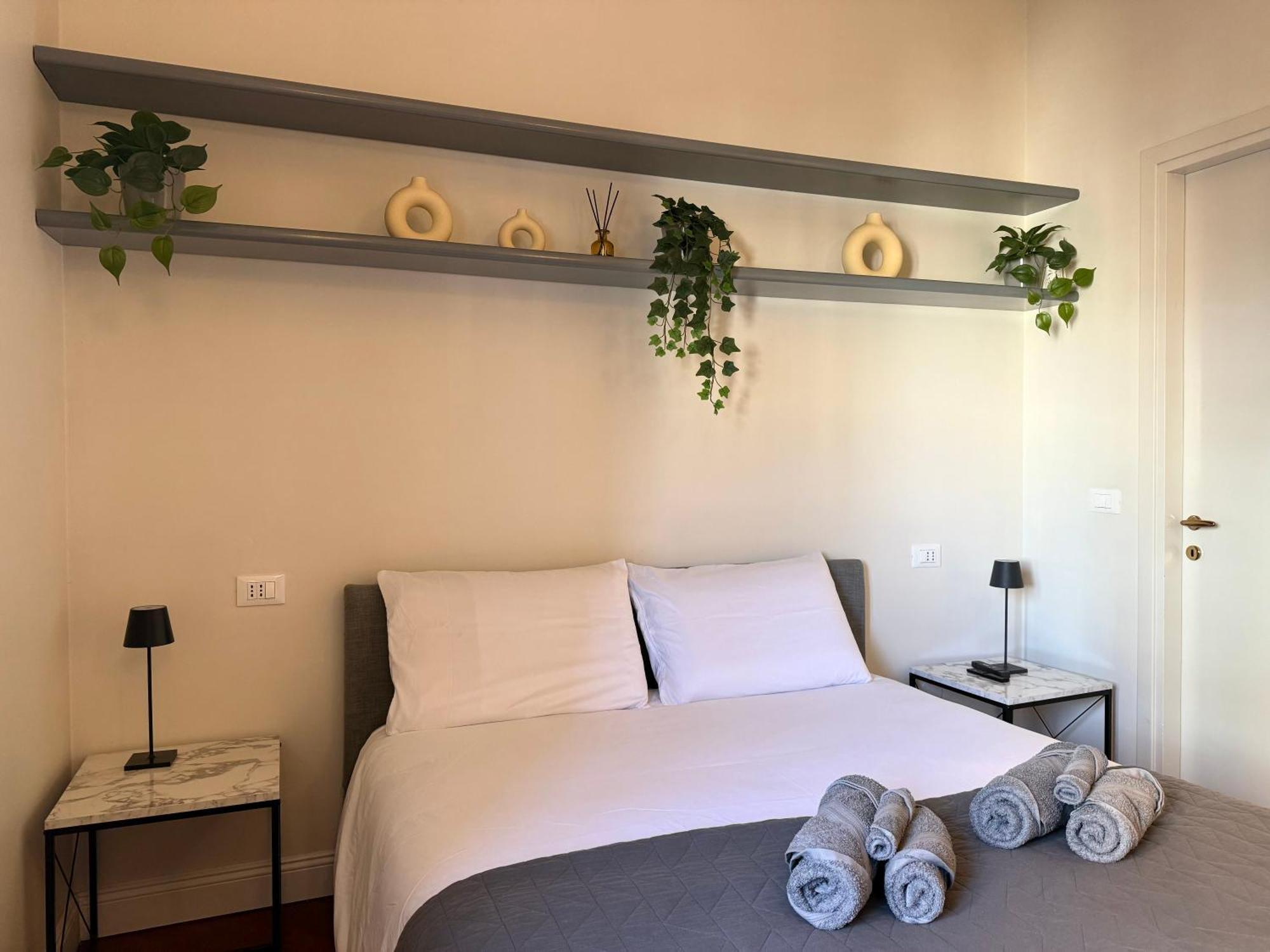 Urban Jungle 4 - Darsena Apartment