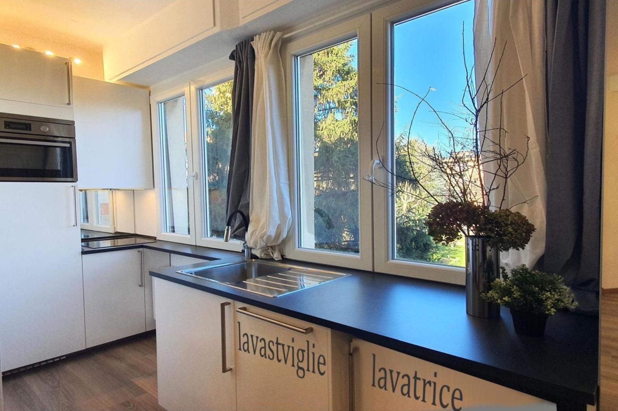 Apartment Smart - 1min From The Subway