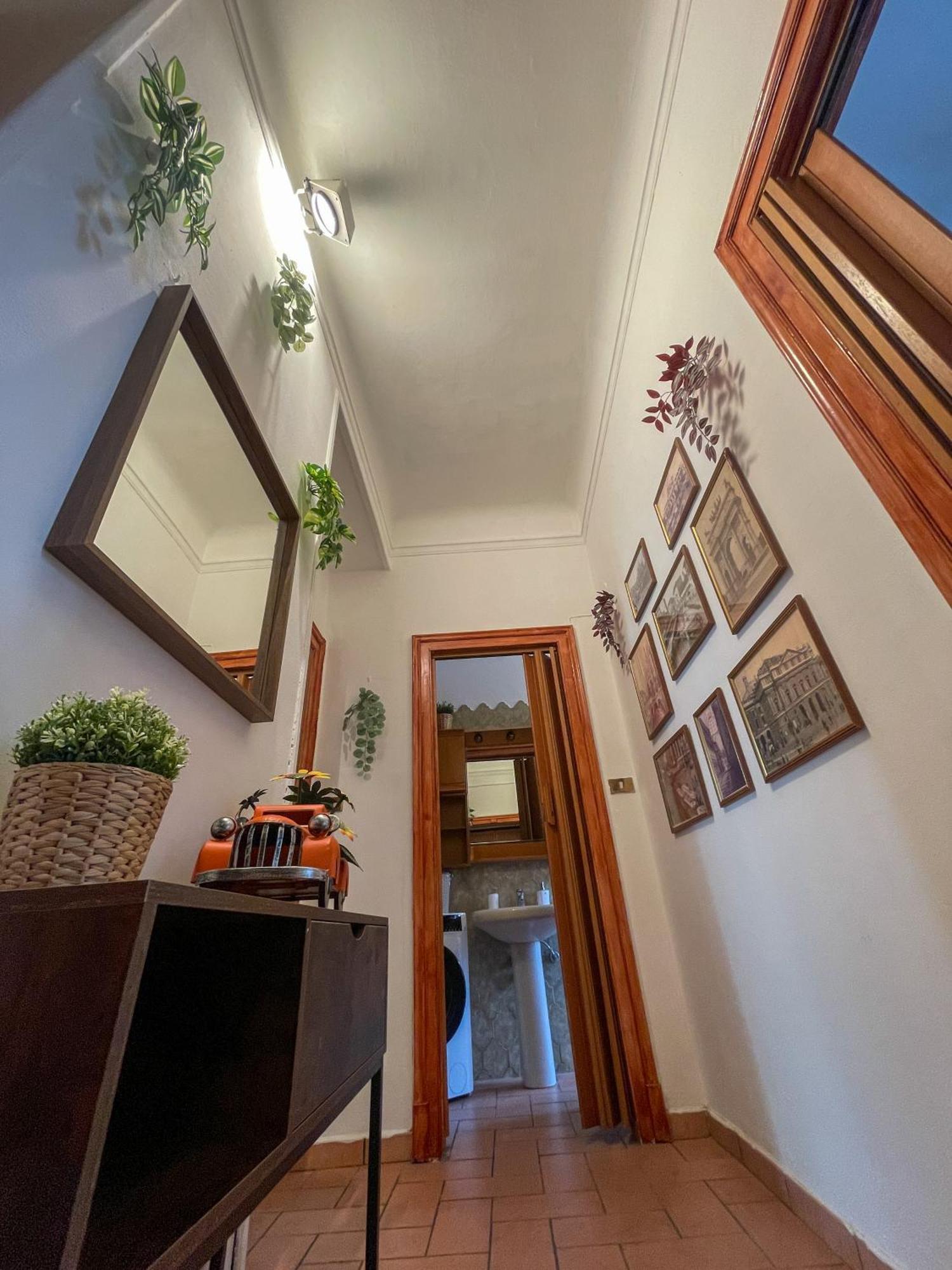 Dea Dreams - Old Style Apartment *