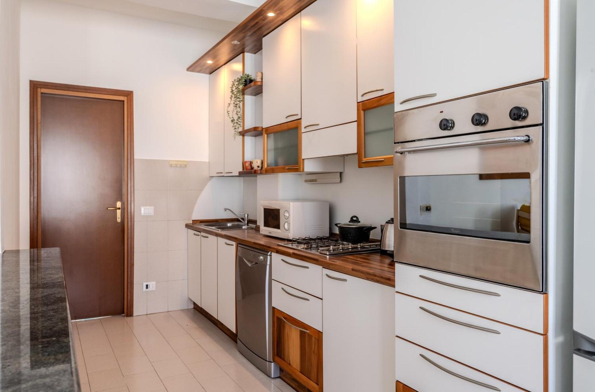 Stylish & Cozy Loft Near Life - Metro 50m Apartment Milan