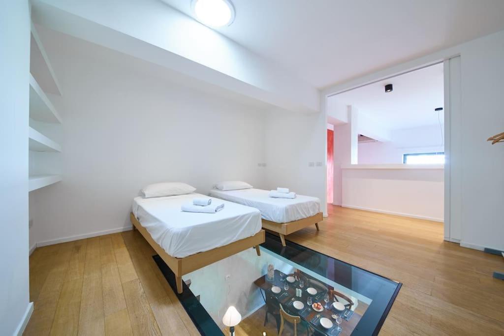 Ampia Casa Indipendente Con Giardino Privato *