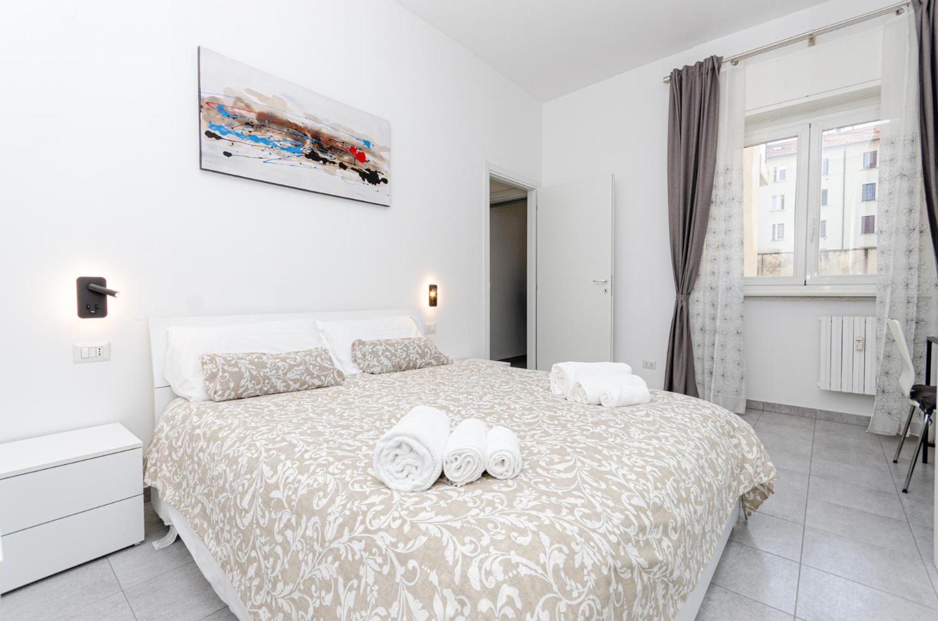 Vivimihome - Crespi House A 3 Minuti Dalla Metro Apartamento