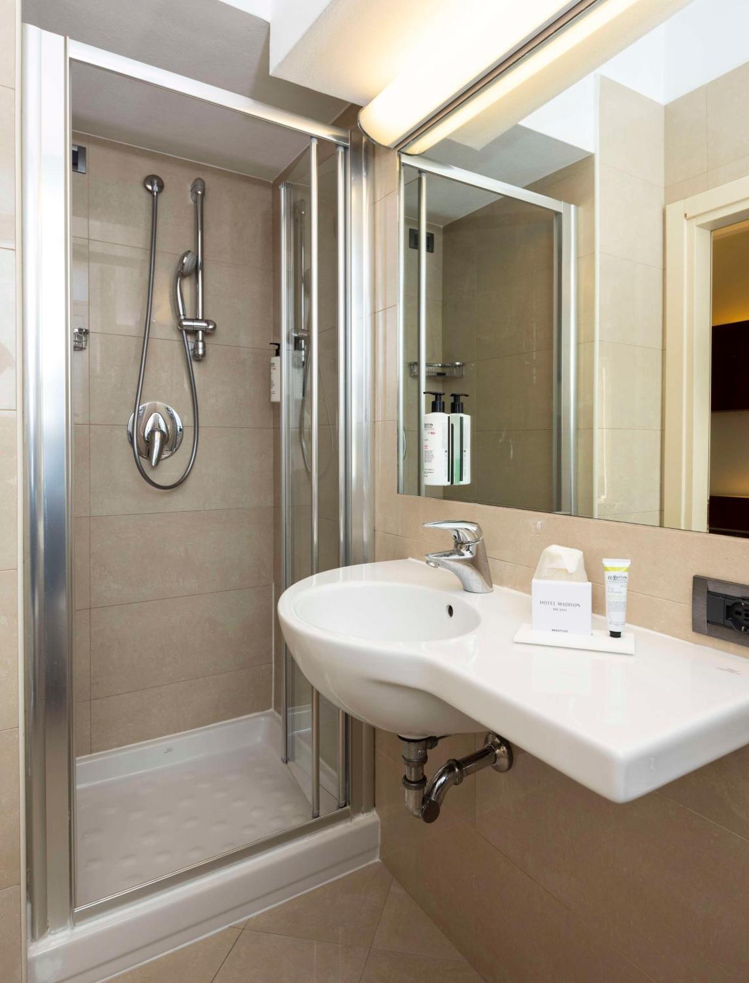 Western Madison 4*