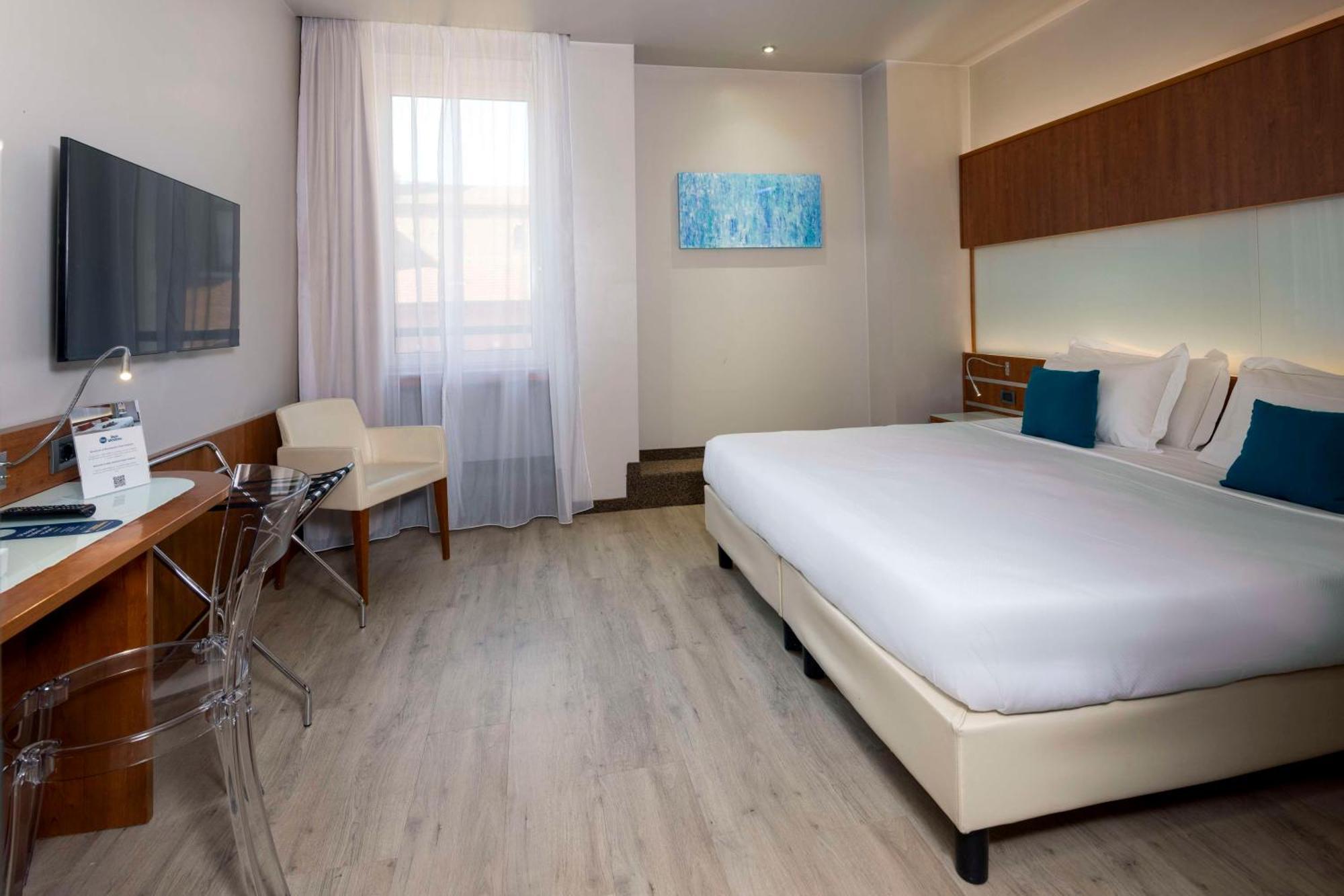 Western Madison Hotel