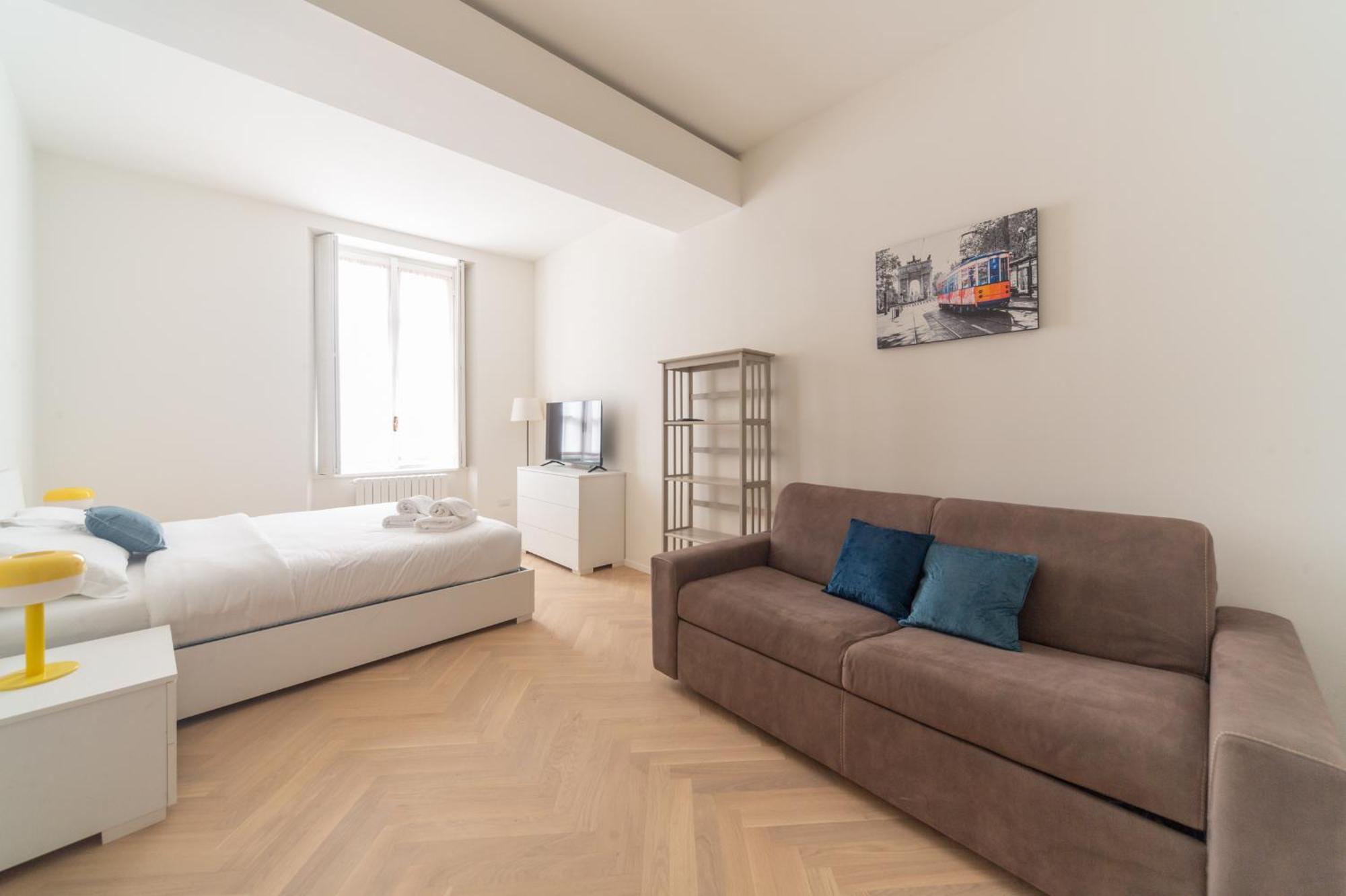 Apartment Charming 2-bedroom In Milanese Building
