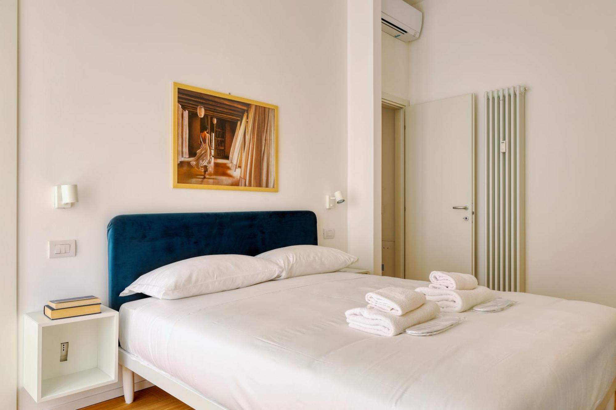 Just Urban - Bright And Beautiful - Corso Genova Apartment Milan