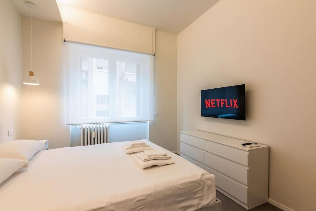 Modern Apartment Ac, Wifi Next To 2 Metro Line Stations And City Life Area *