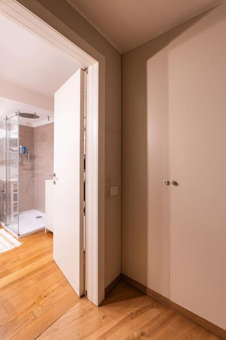 Spacious Loft Onebdroom Fiera Area - Mirable Pm Apartment Milan