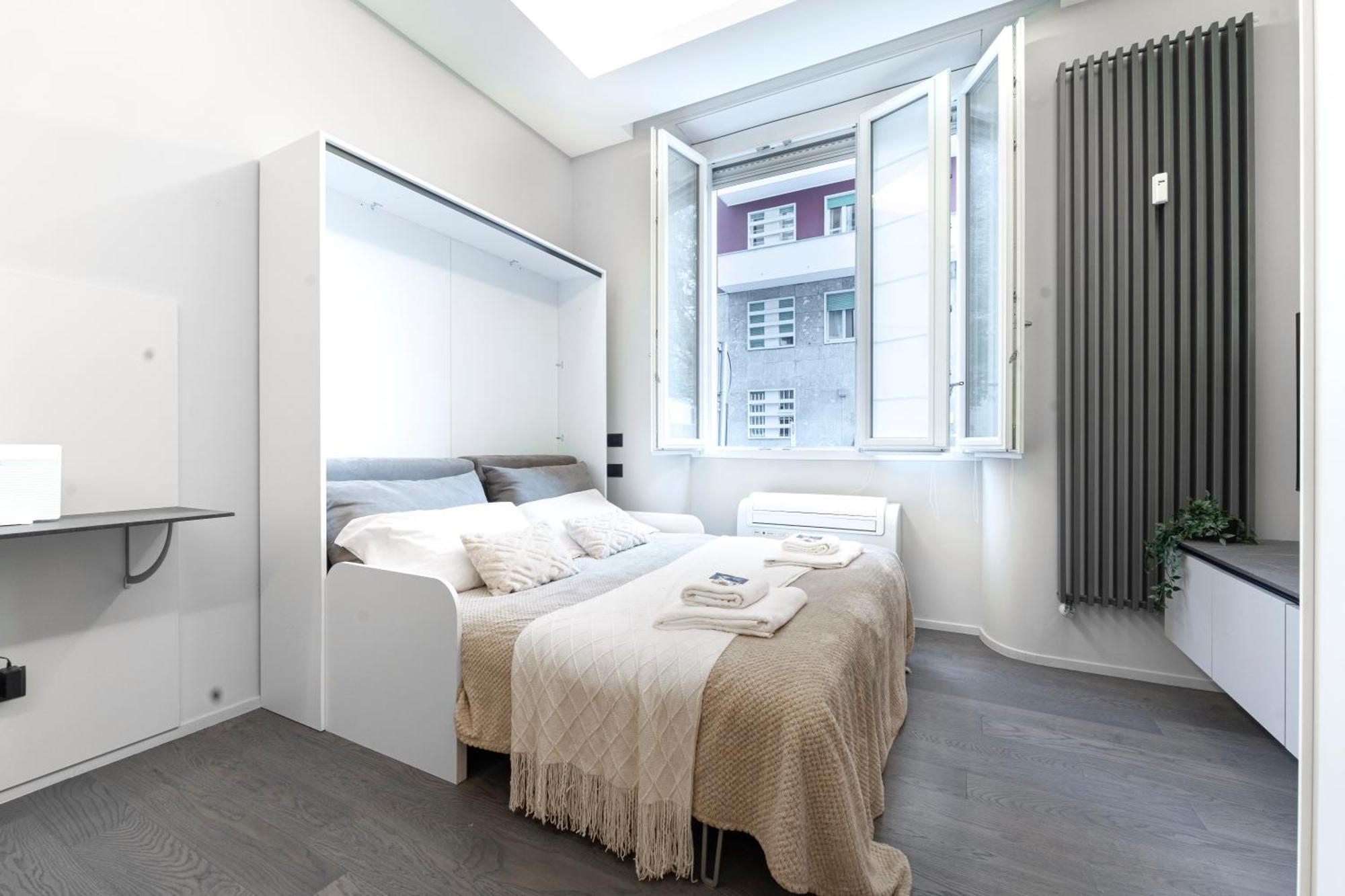 Designed In Center Gae Aulenti Area With Ac, Wifi And Subway Airport Connected Steps From Station Apartment Milan