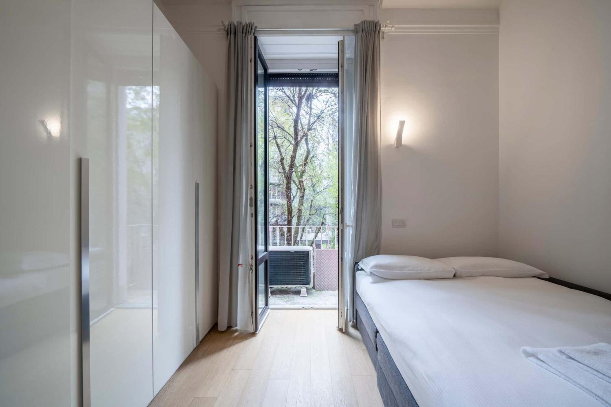 Superhouse Heart Of Milan