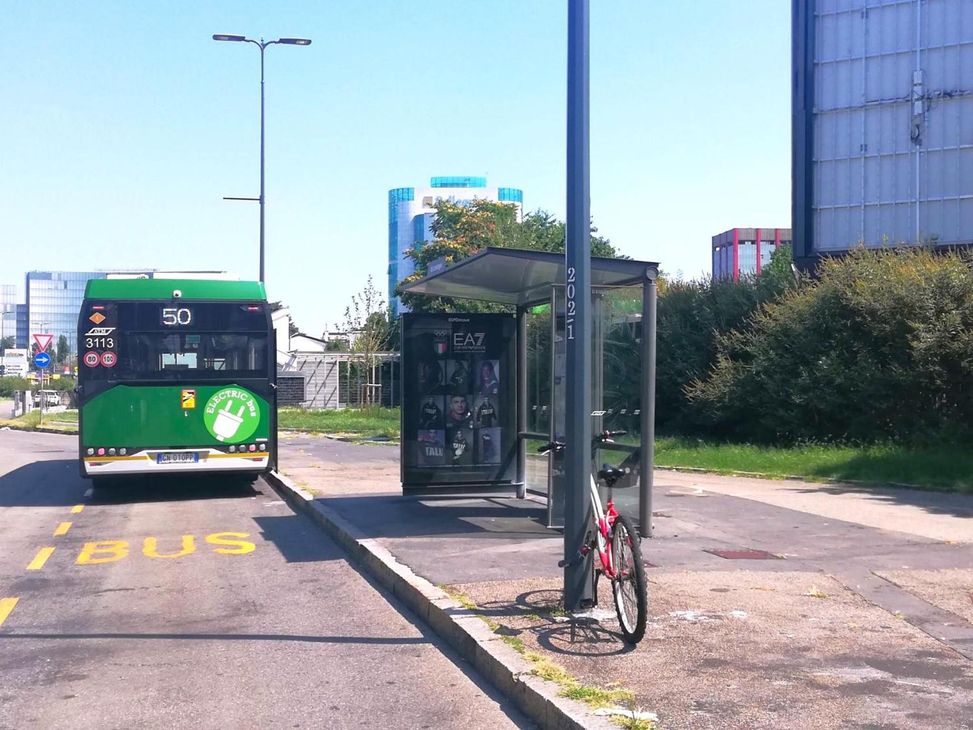 Ninfea - Corsico -- Vicino A Isf E A 5 Minuti Da Tram -- Milão