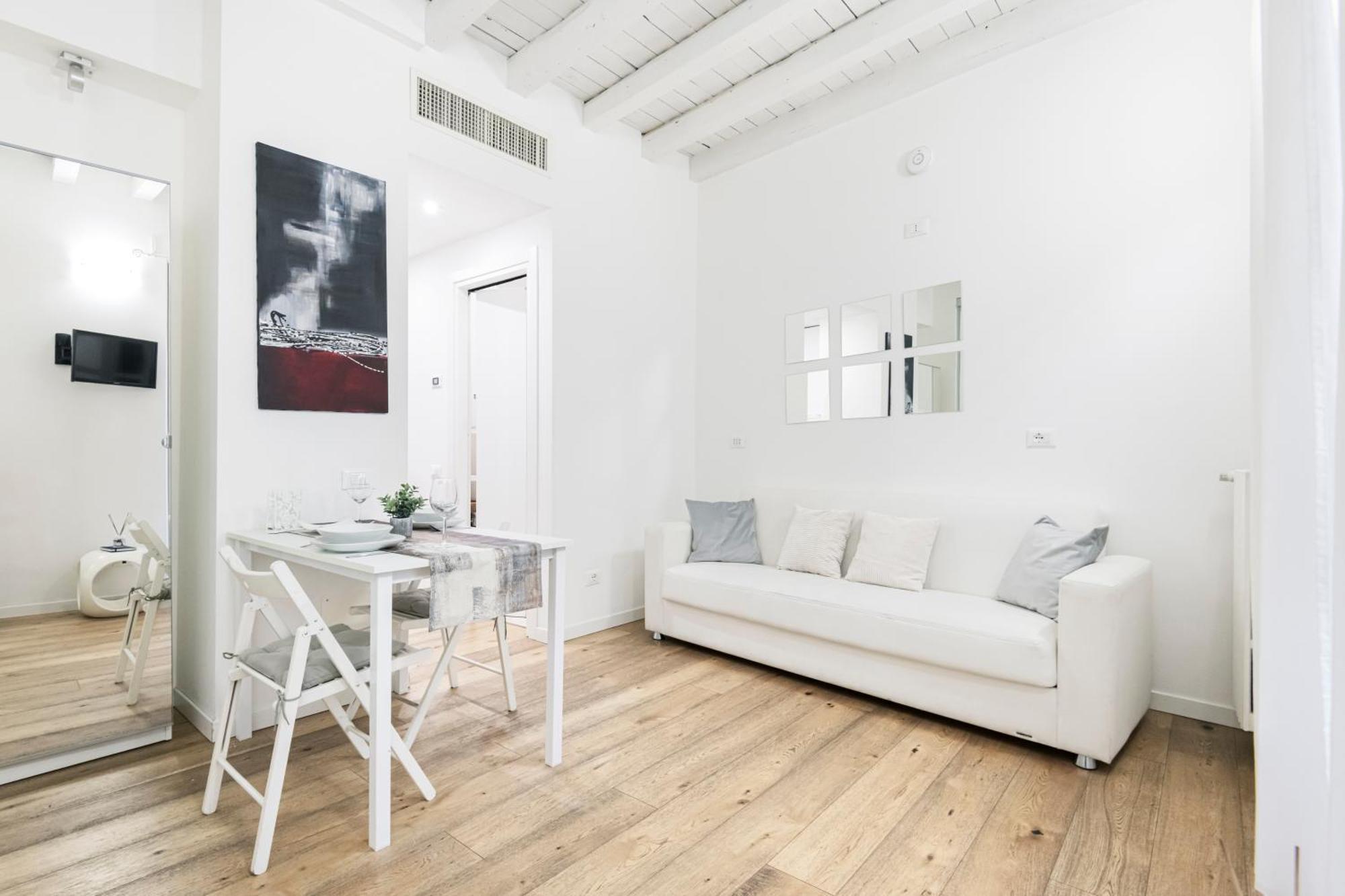 Apartment Amazing, New & Fully Furnished In Duomo