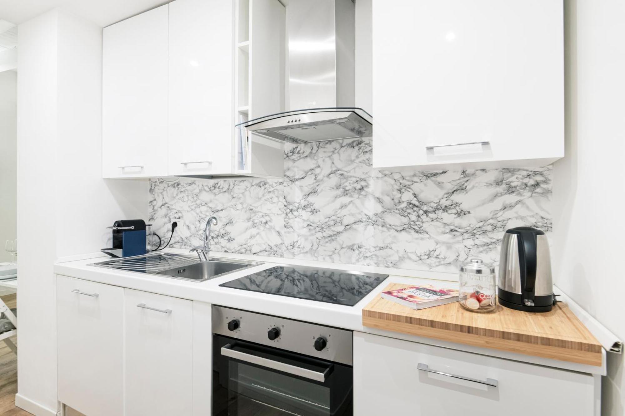 Apartment Amazing, New & Fully Furnished In Duomo Milan