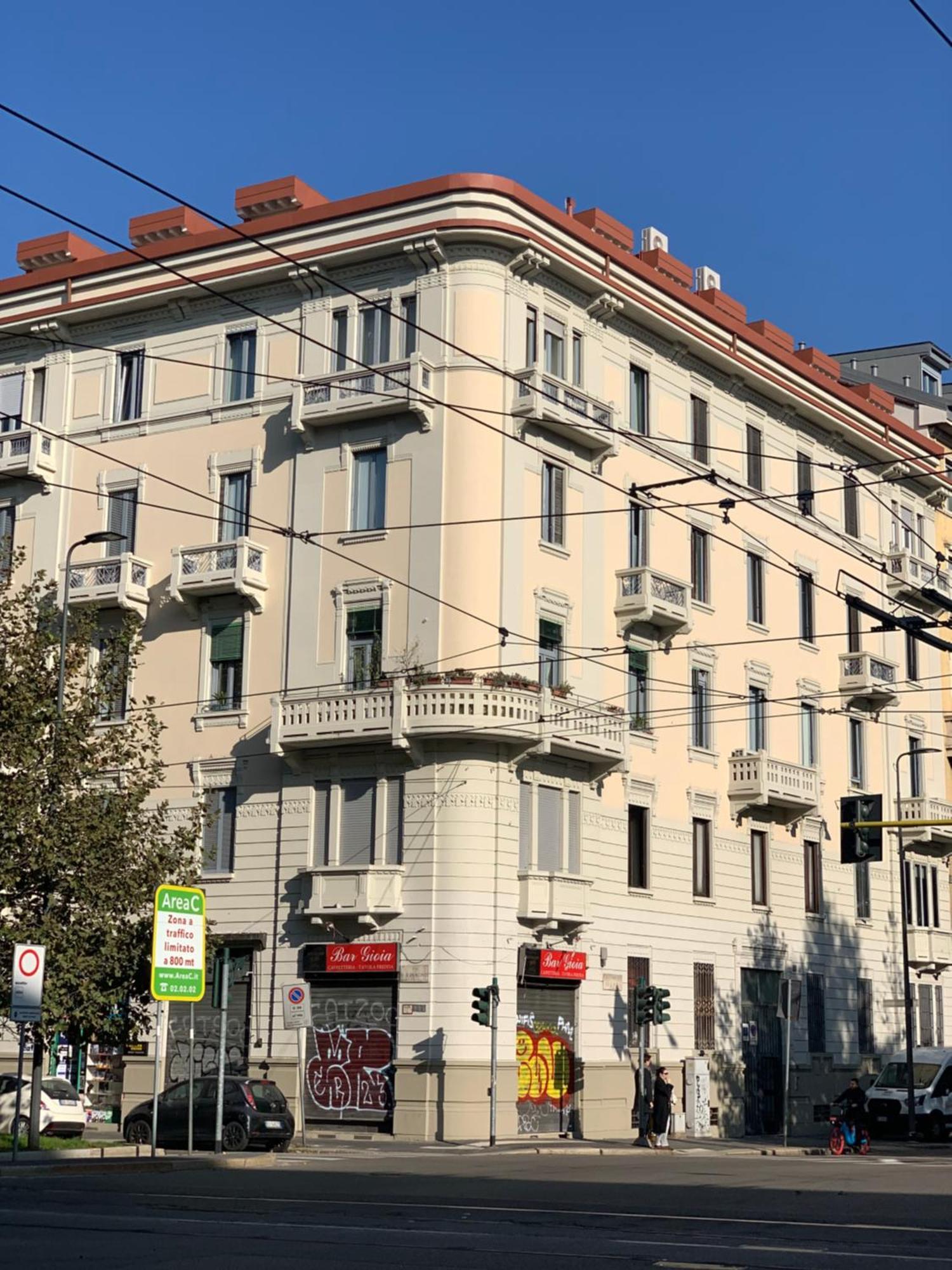 Stylish Flat In Porta Romana-fondazione Prada Milan