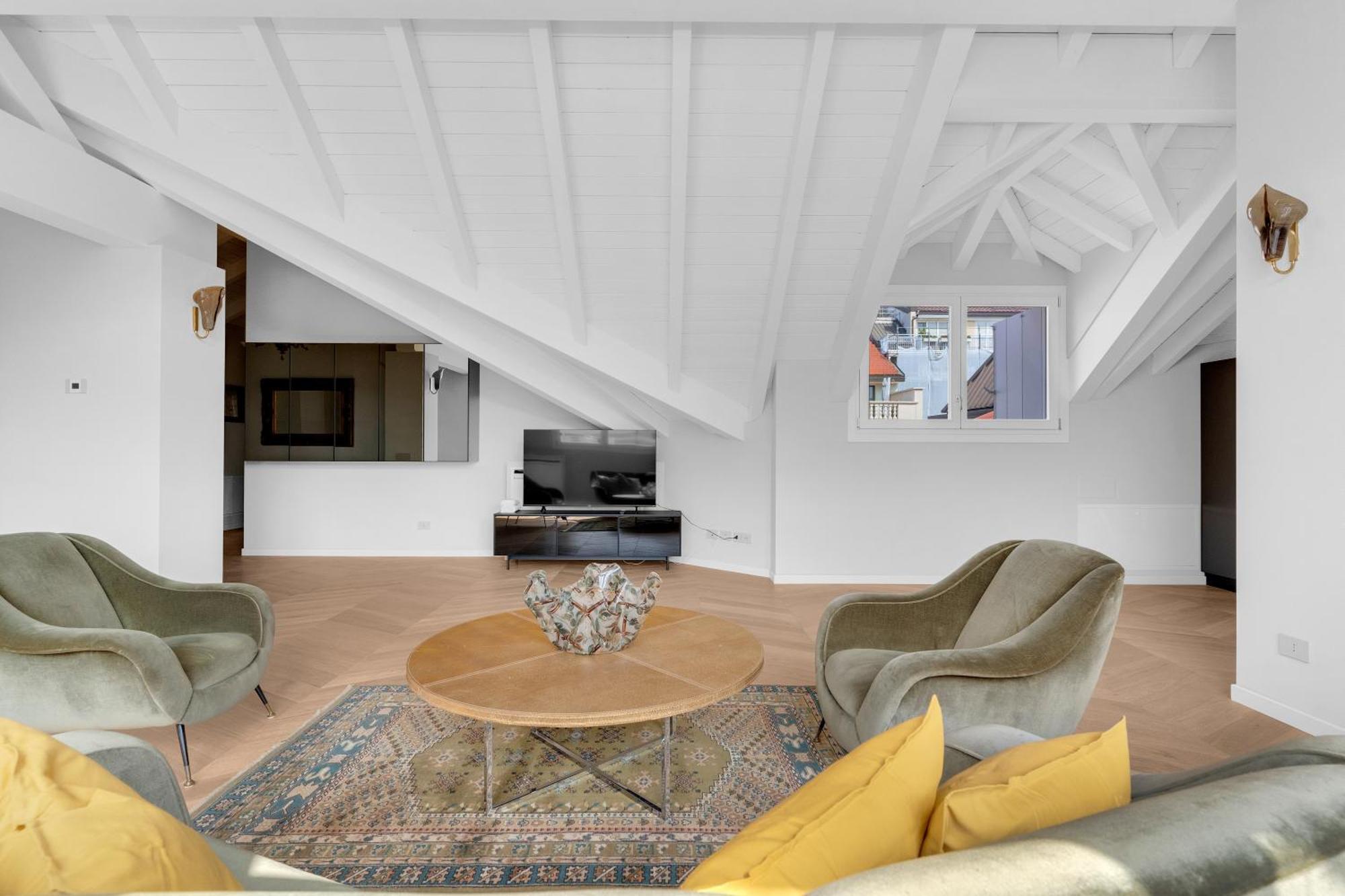 Apartment Citylife Penthouse By Ndp Rent *