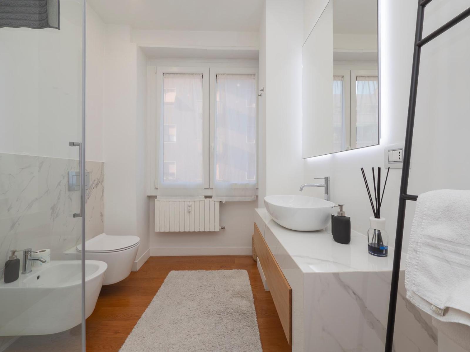 Apartment In Stile, Comodo Ed Elegante *