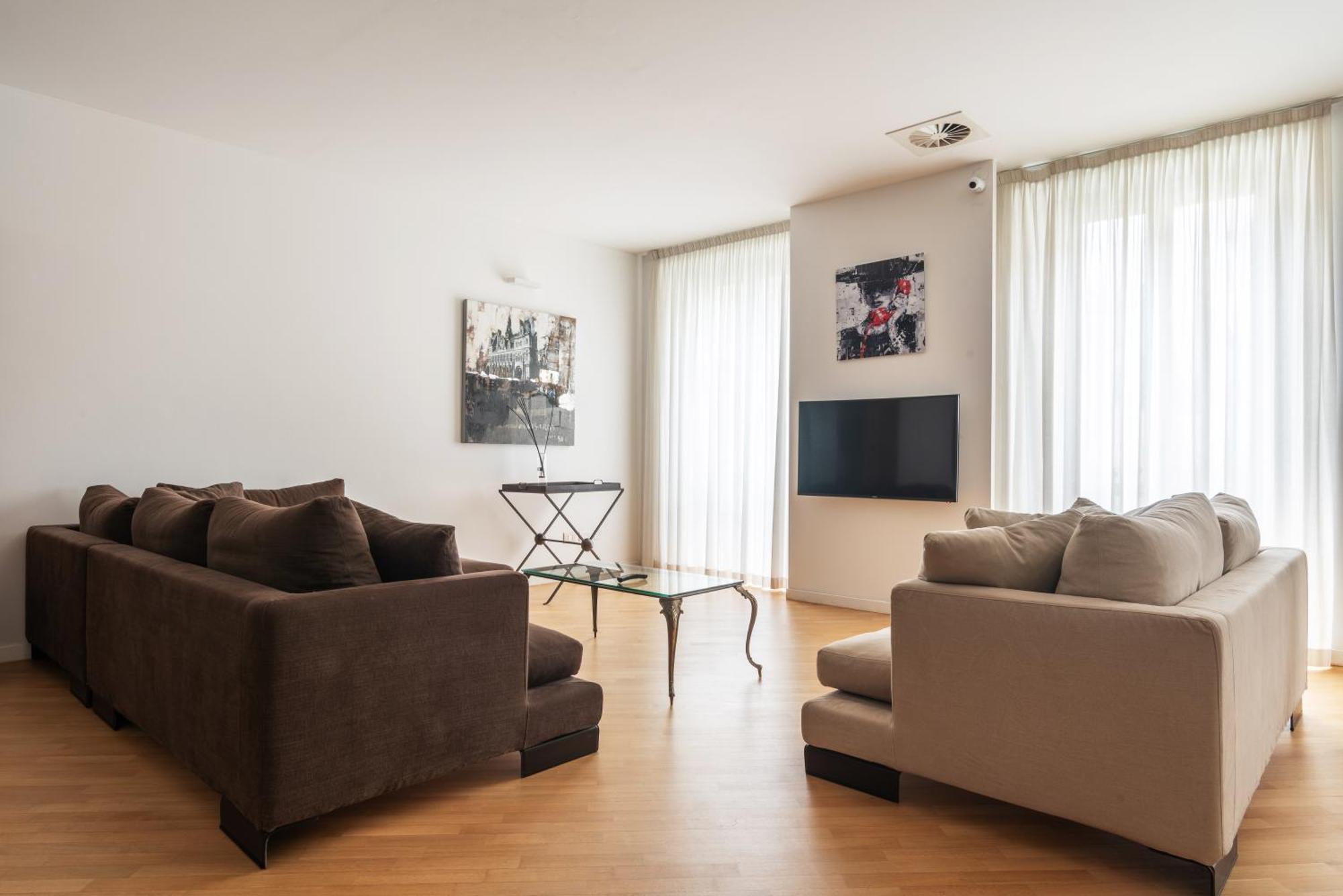 Ampio E Luminoso Trilocale In Zona Moscova Apartment Milan