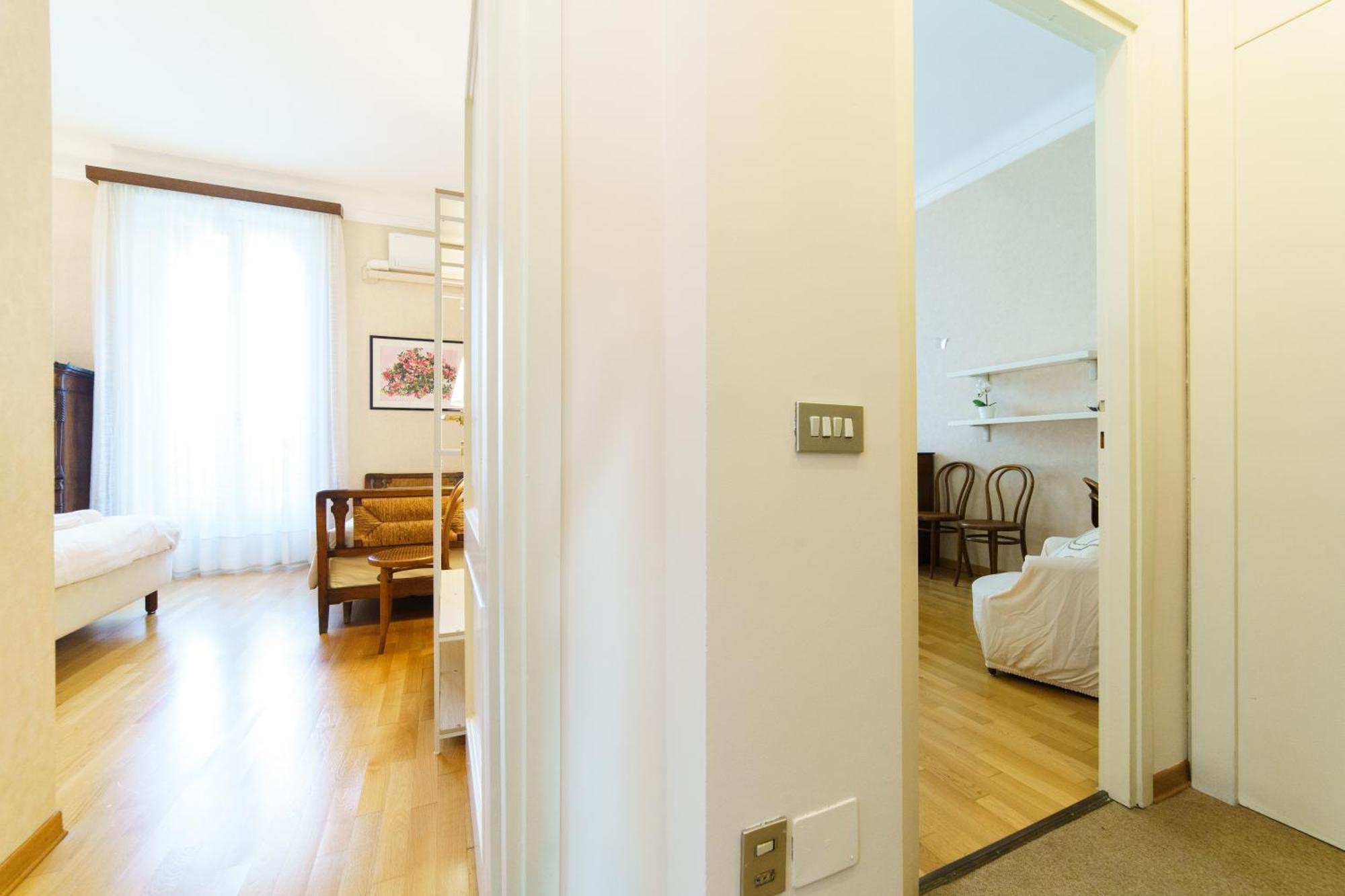 Intrho Vintage Flat *