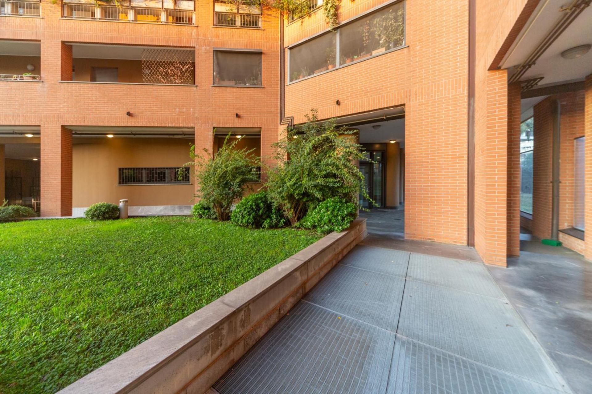 Modern Oasis Opposite Bosco Verticale Apartment *