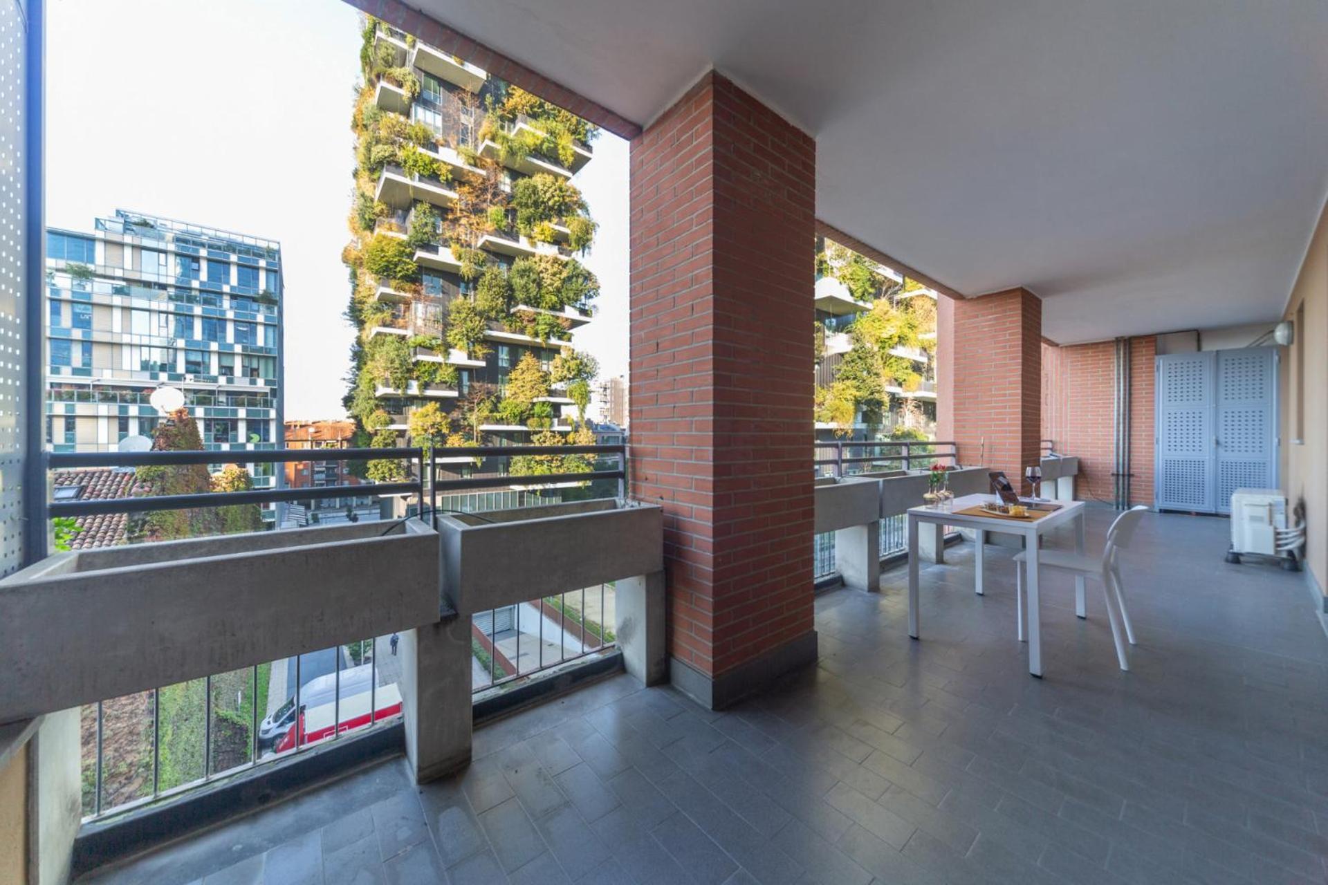 Apartment Modern Oasis Opposite Bosco Verticale Milan