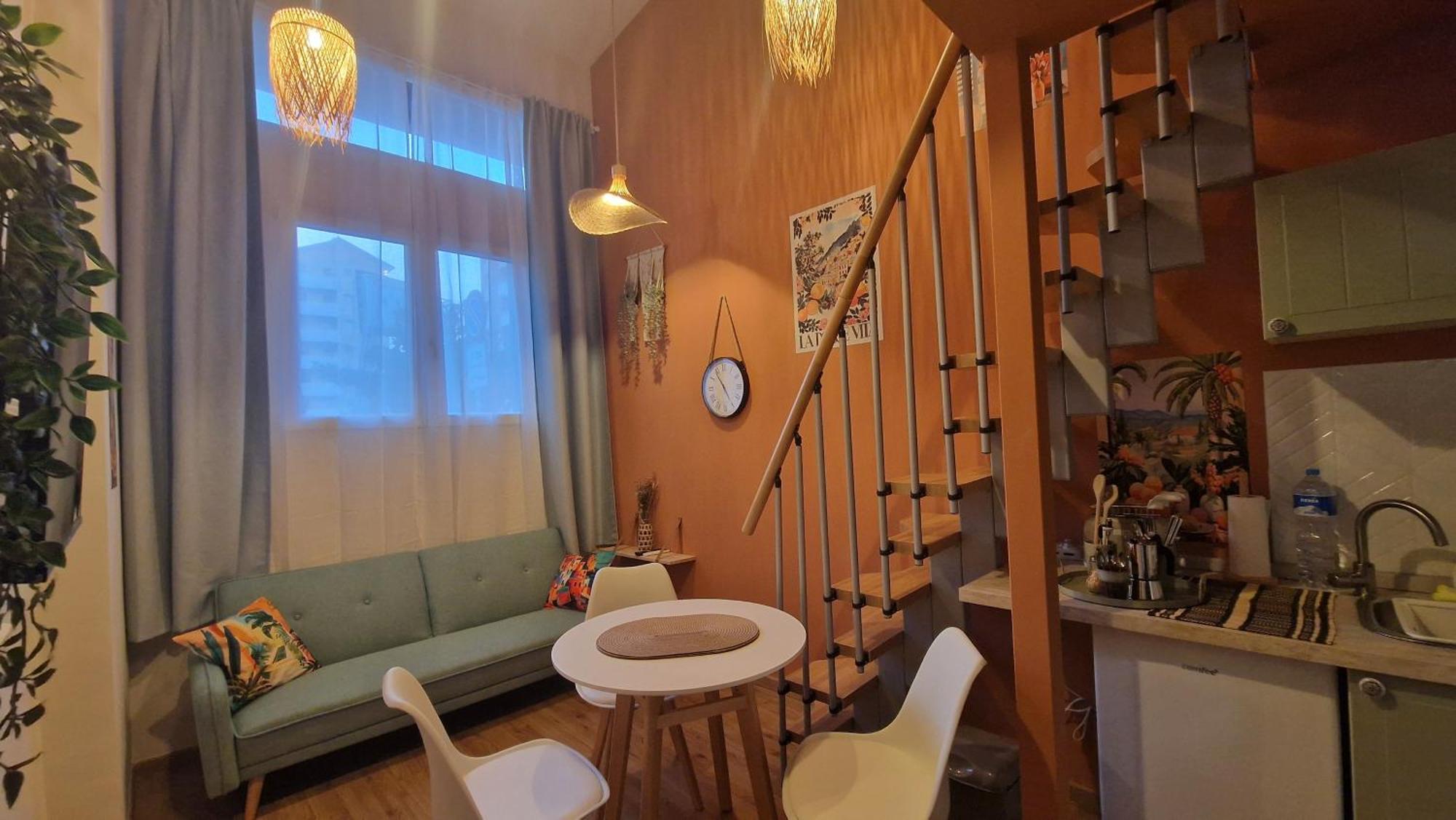 Mediterraneo Loft - Fabrique - Santa Giulia Hockey Arena - 20 Minutes From Duomo Apartment *