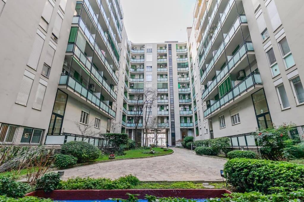 Apartment Di Design A Pochi Passi Da Metro E Centro Milan