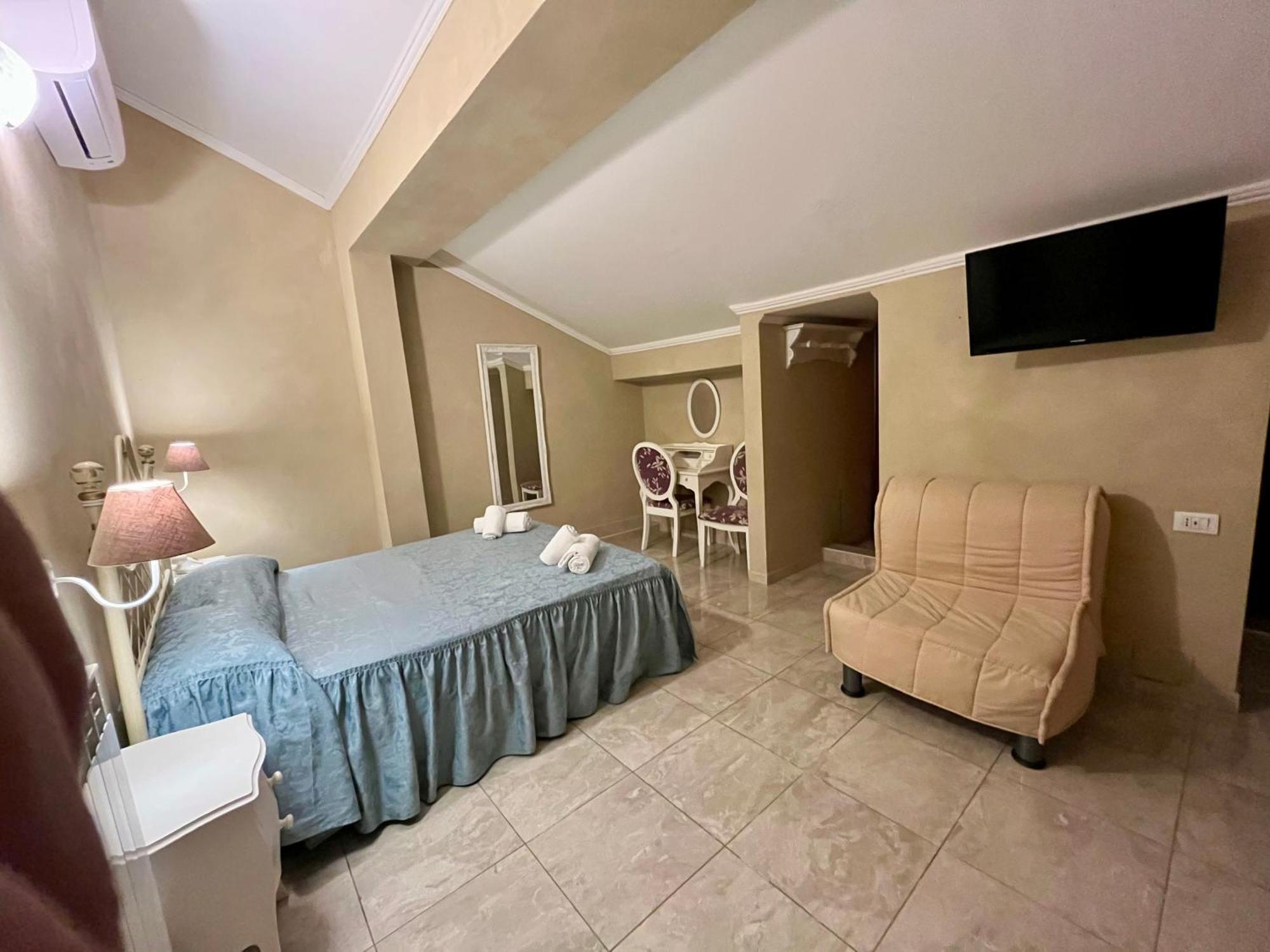Boutique Calais Milan
