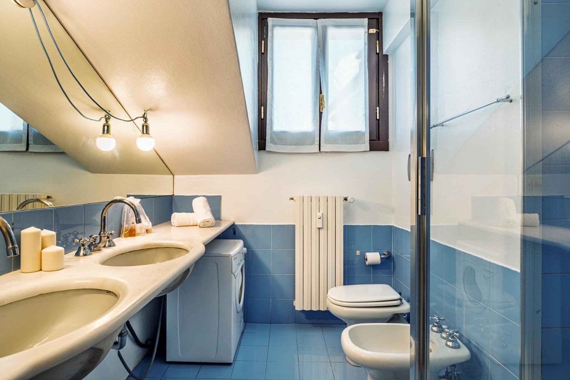 Apartment Elegant 2 Bedrooms Near Duomo Milan