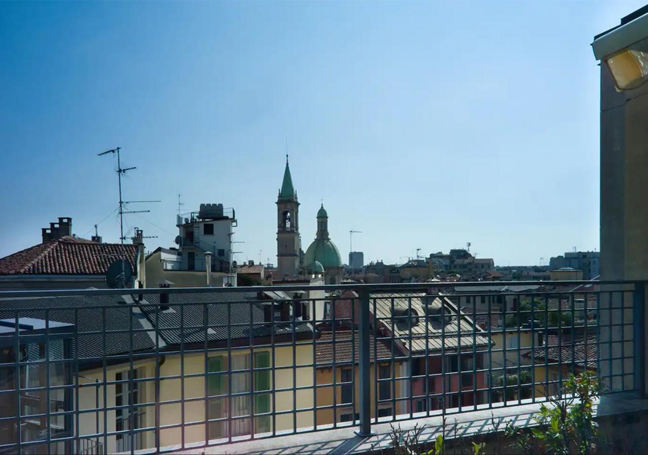 Elegant 2 Bedrooms Near Duomo Apartment Milan