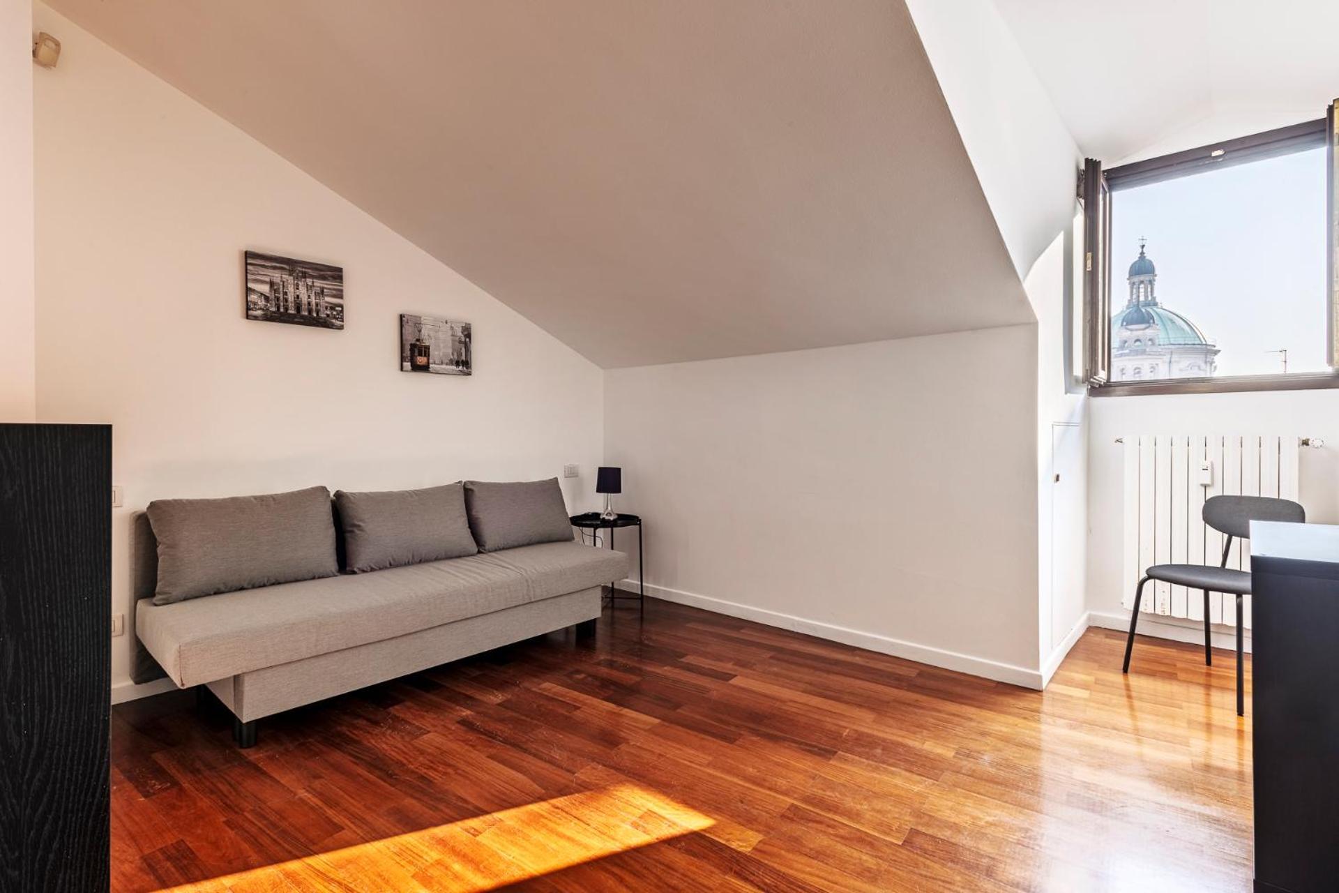 Elegant 2 Bedrooms Near Duomo Milan