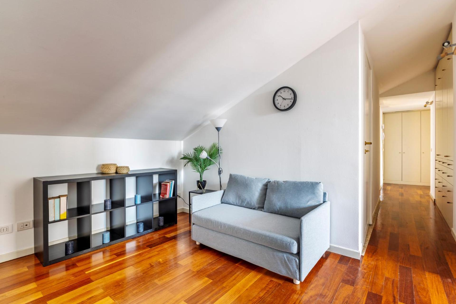 Elegant 2 Bedrooms Near Duomo * Milan