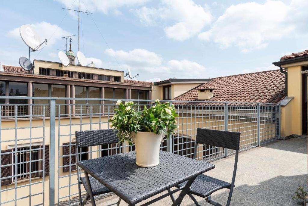 Apartment Elegant 2 Bedrooms Near Duomo *