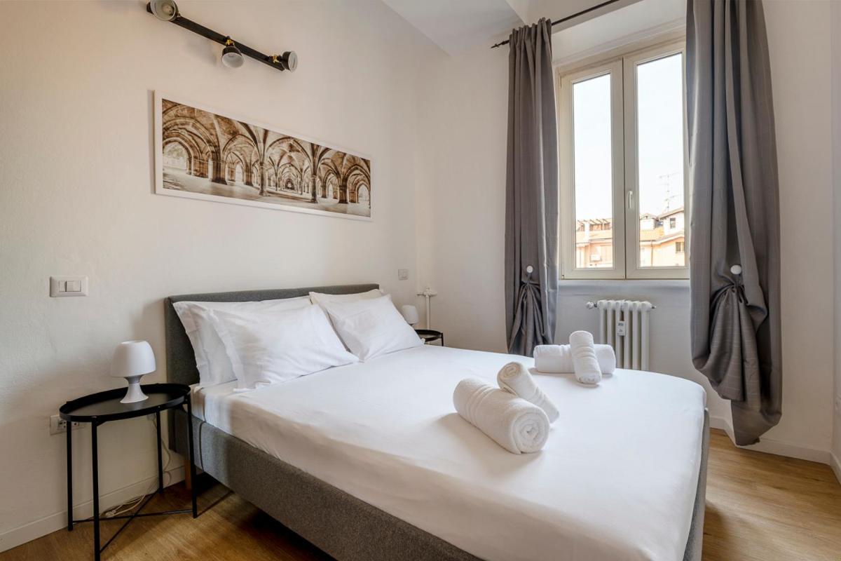 Exclusive 3 Bedrooms In Brera Apartment Milan