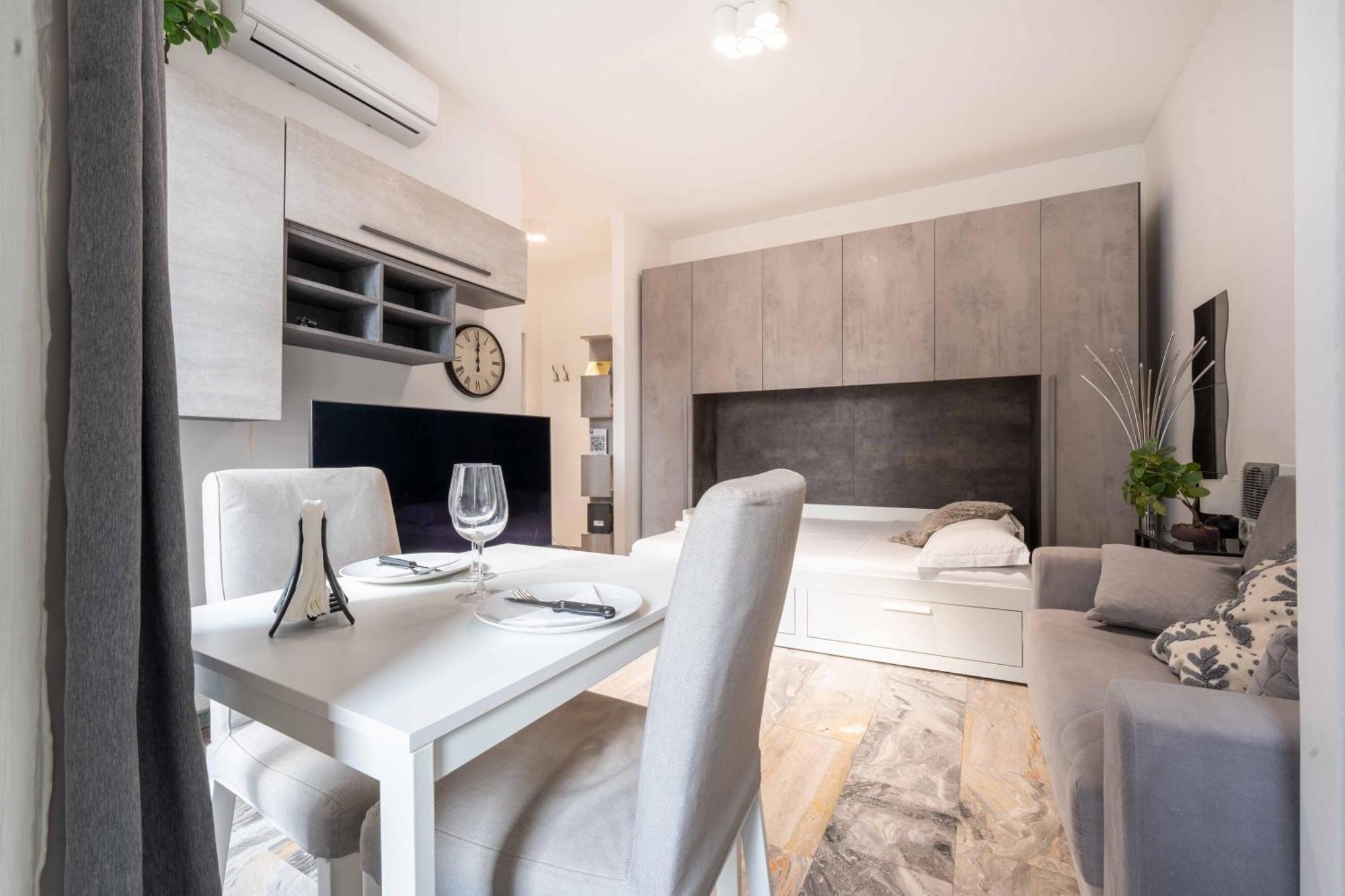 Apartment 12 Centro Parking Free Milan