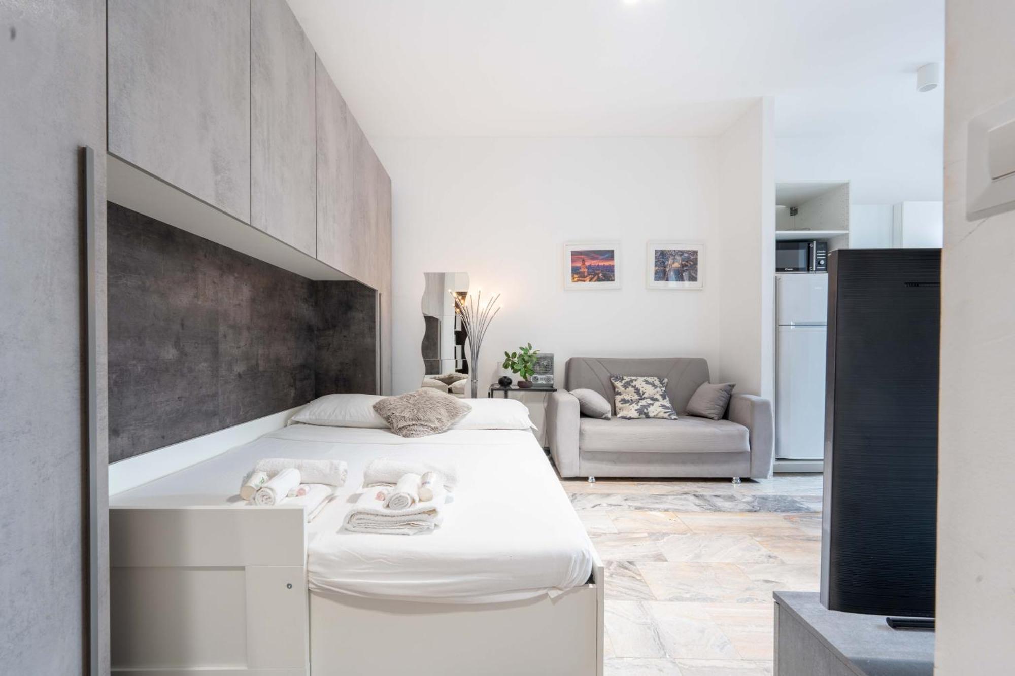 12 Centro Parking Free Milan