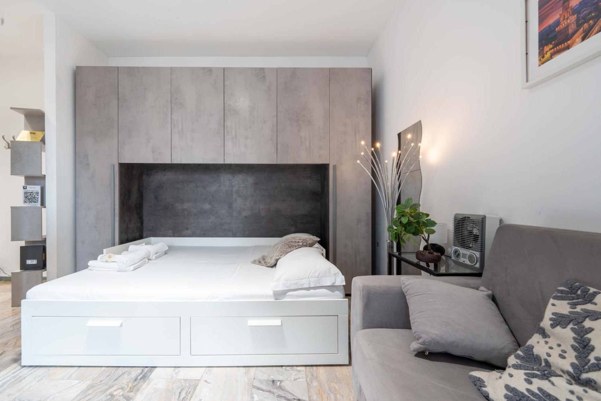 Apartment 12 Centro Parking Free Milan