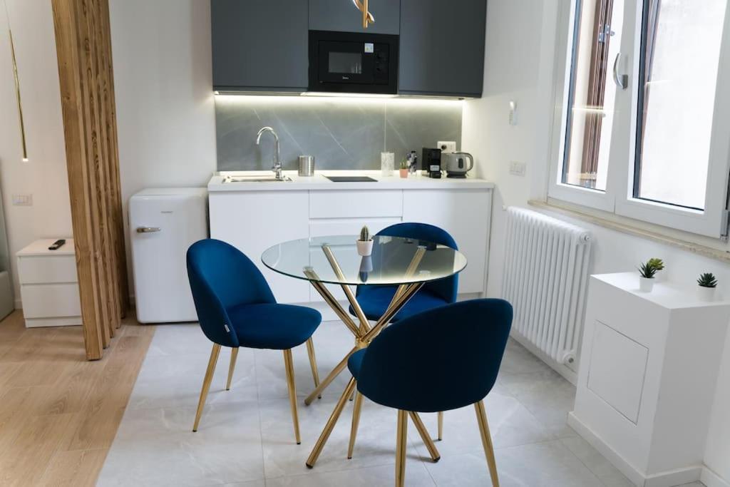 Luxury Sarpi Chinatown Apartment