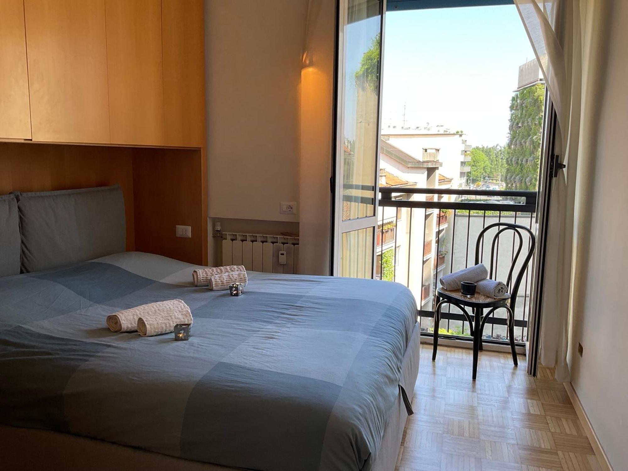 Modern And Cozy In Apartment Milan