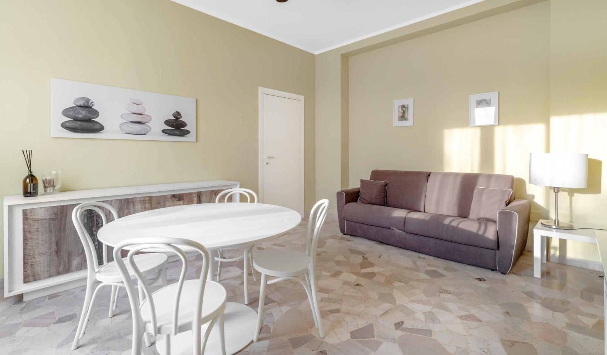 House San Siro M5 2 Netflix Apartment