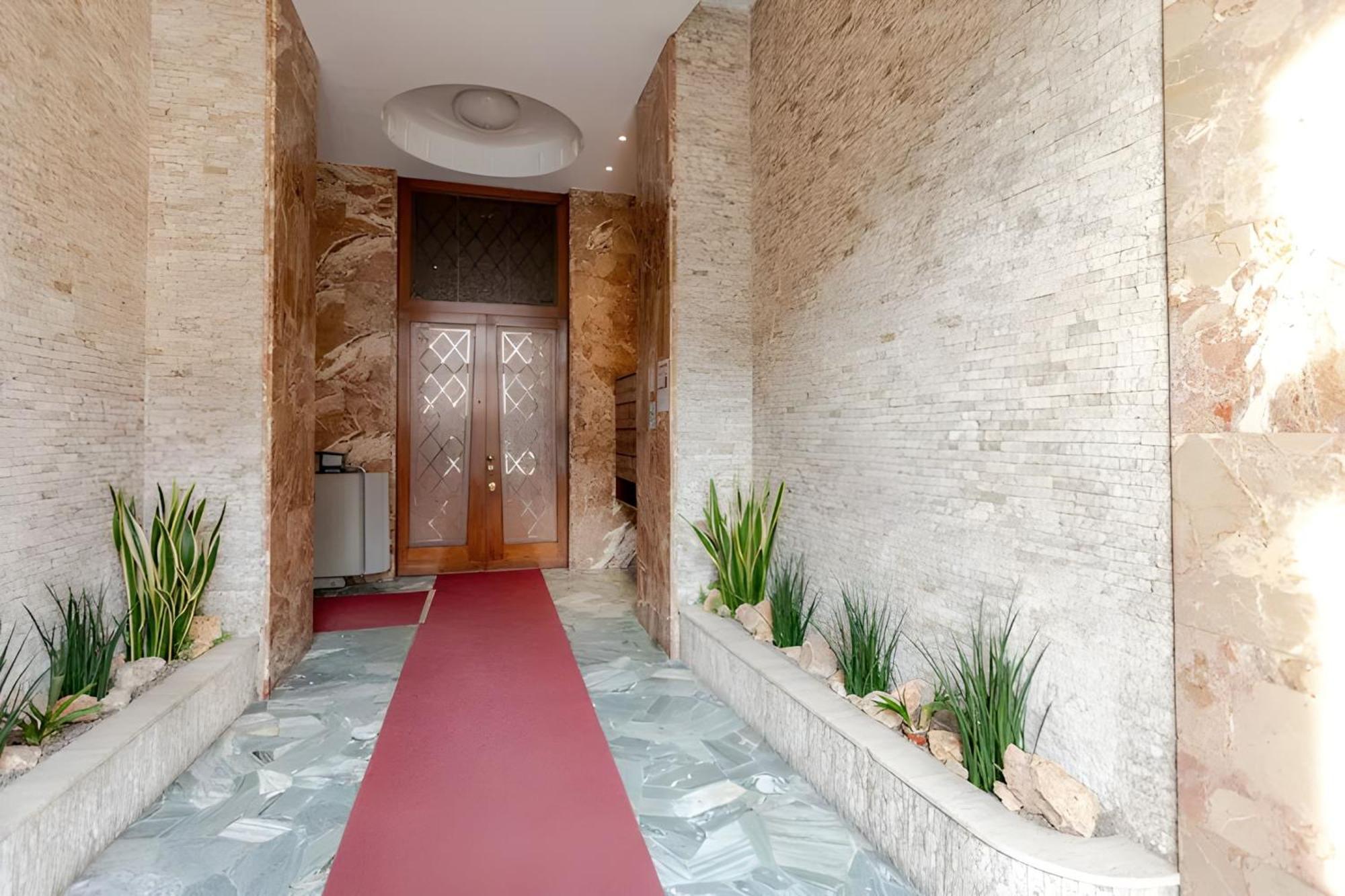 Visit - Solution Apartment