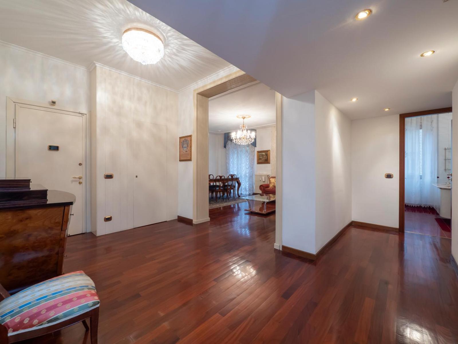 Apartment I Host - Cuoco 8