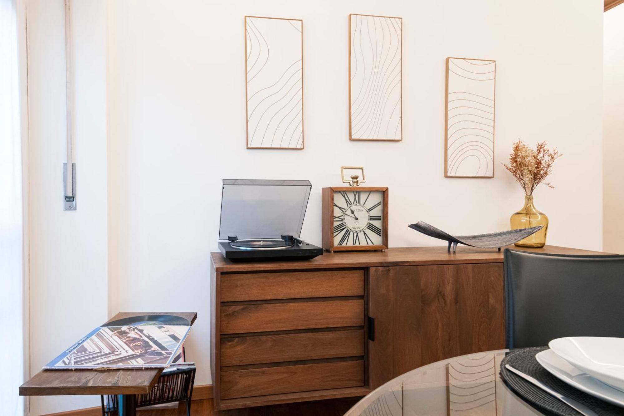 Apartment Easylife - Pearl With Balcony On Ticinese District Milan