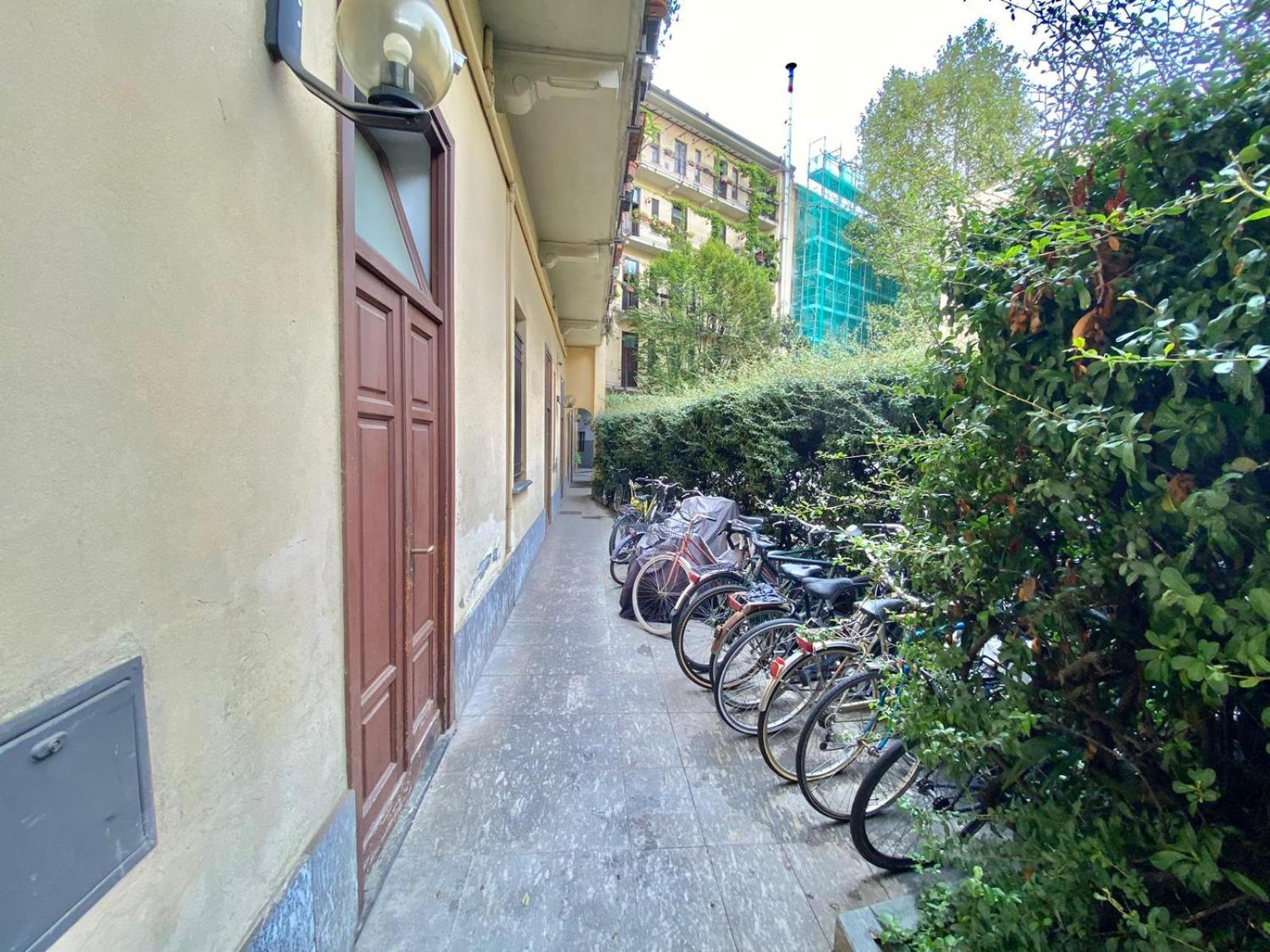 Appartamento Grazioso Nel Cuore Del Tran Tran Di Milano, Perfetto Per Amici E Famiglie, Vicino A Metropolitana *