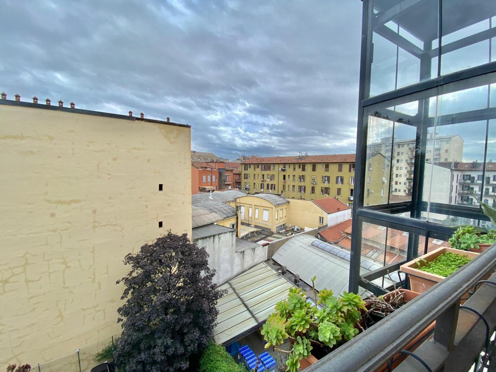 Grazioso Nel Cuore Del Tran Tran Di Milano, Perfetto Per Amici E Famiglie, Vicino A Metropolitana Appartamento Milano