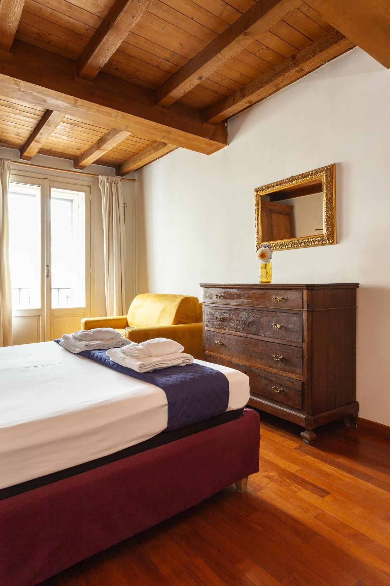 Via Torino Apartment *